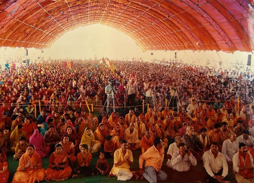 A vast congregation gathered for the Ram Katha discourse